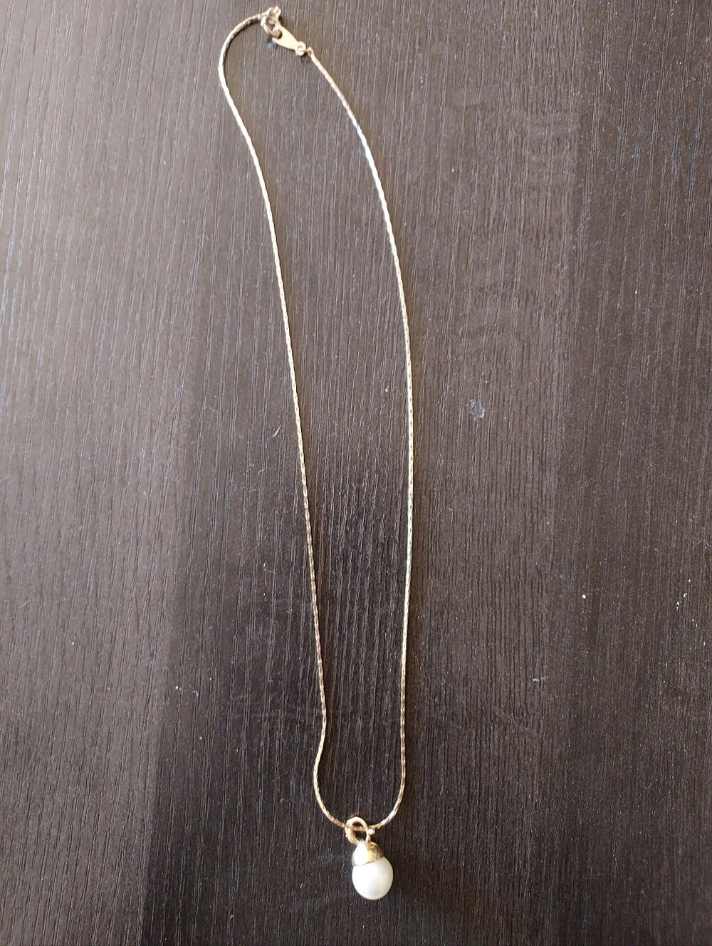 Gold Chain Necklace with Single White Pearl Drop